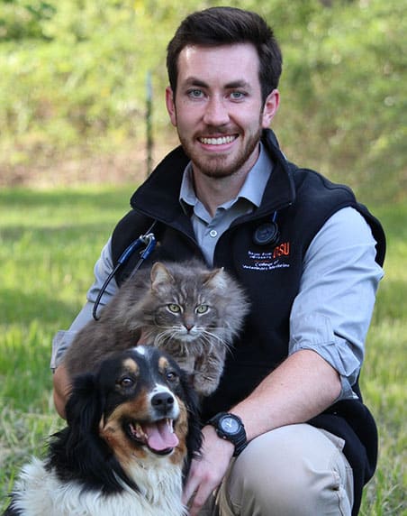 Dr. Nicolas Wolf, Grants Pass Veterinarian